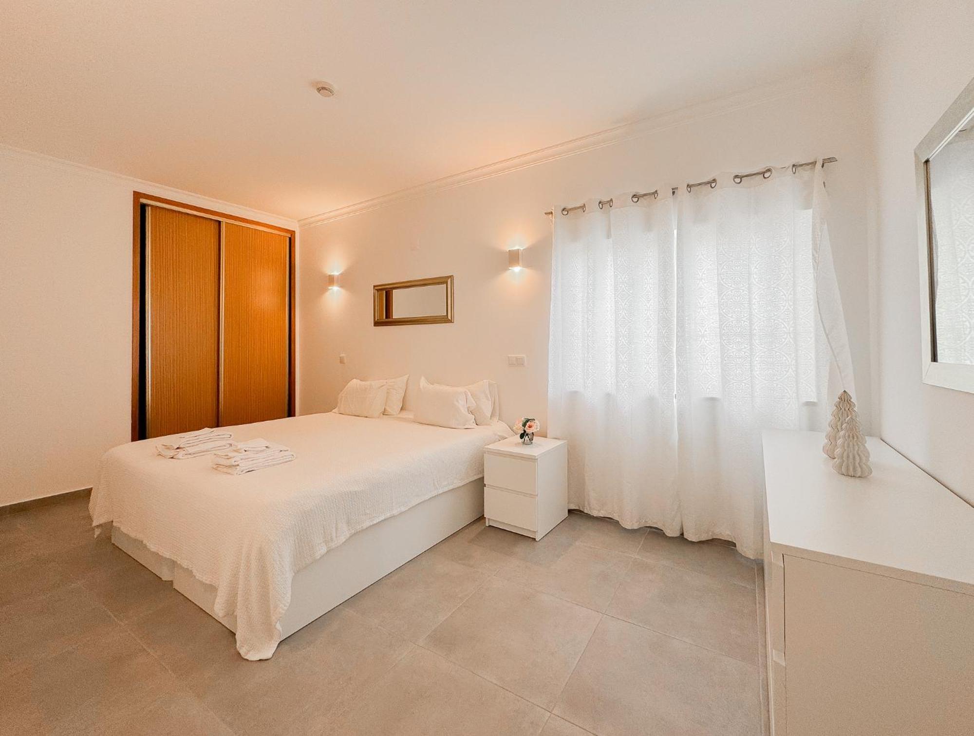 Holiday Beach Apartment Porto De Mos Lagos Luaran gambar